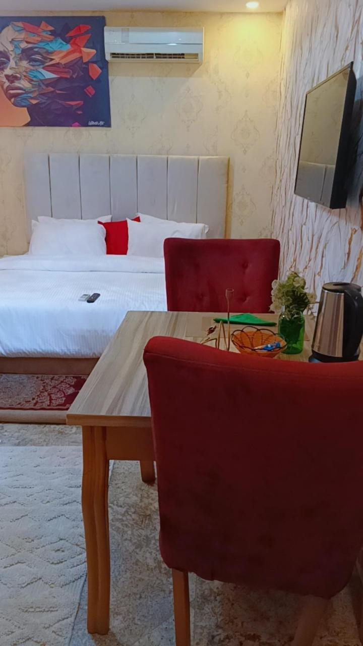 阿布贾 Nuit De Paris酒店 外观 照片